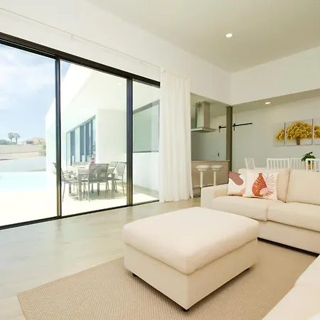 Villa Mendoza - By Az