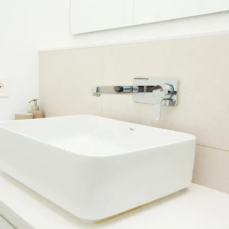 Mendoza - By Az Villa *