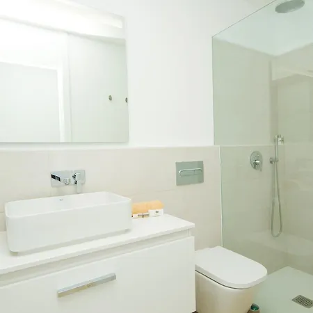 Mendoza - By Az Villa