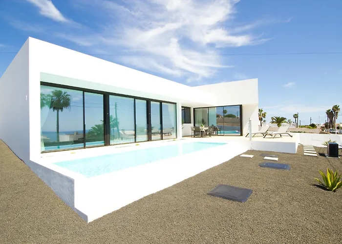 Villa Mendoza - By Az